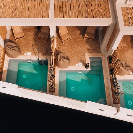 Amoessa Boutique - Adults Only Polychrono